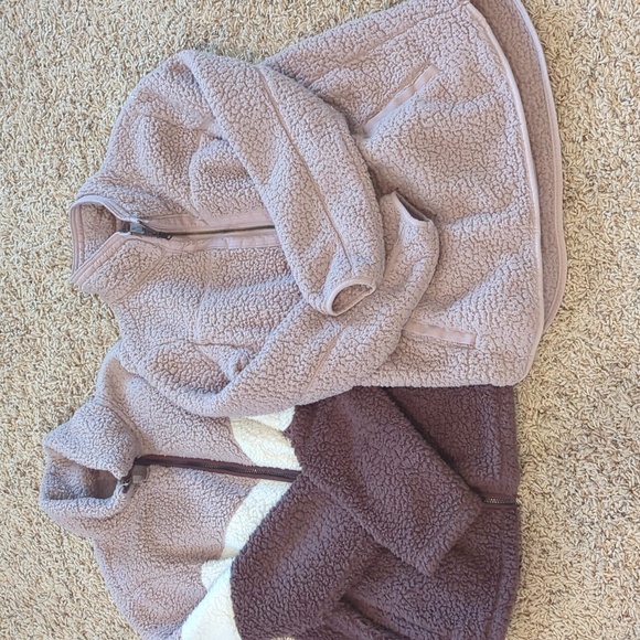 Time and Tru Jackets & Blazers - Sherpa bundle size L